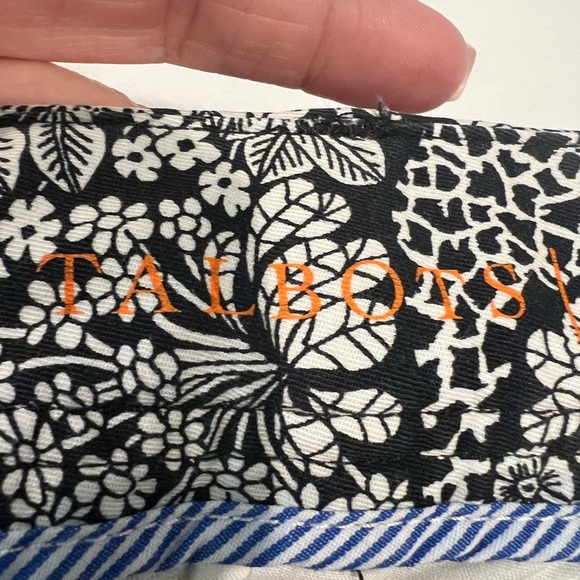 Talbots Black and White Floral Women Shorts - Picture 3 of 7